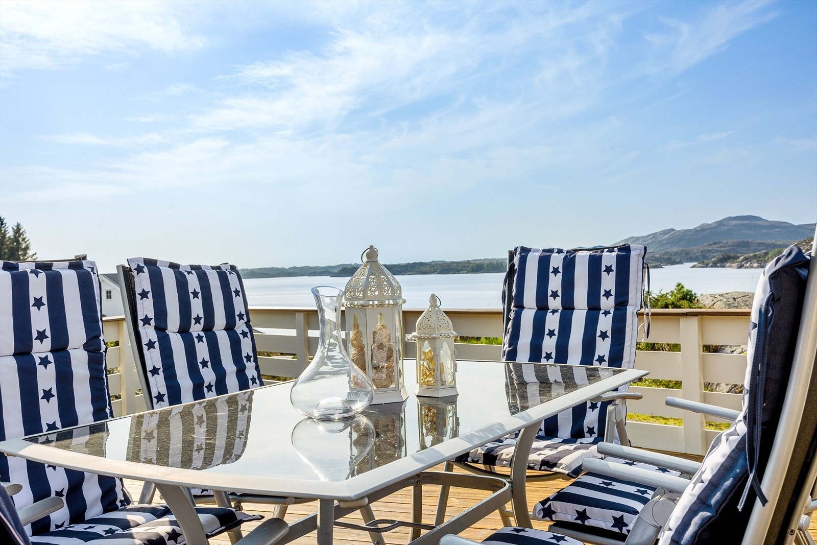 Her kan hele familien nyte middagen ute. Galleribilde