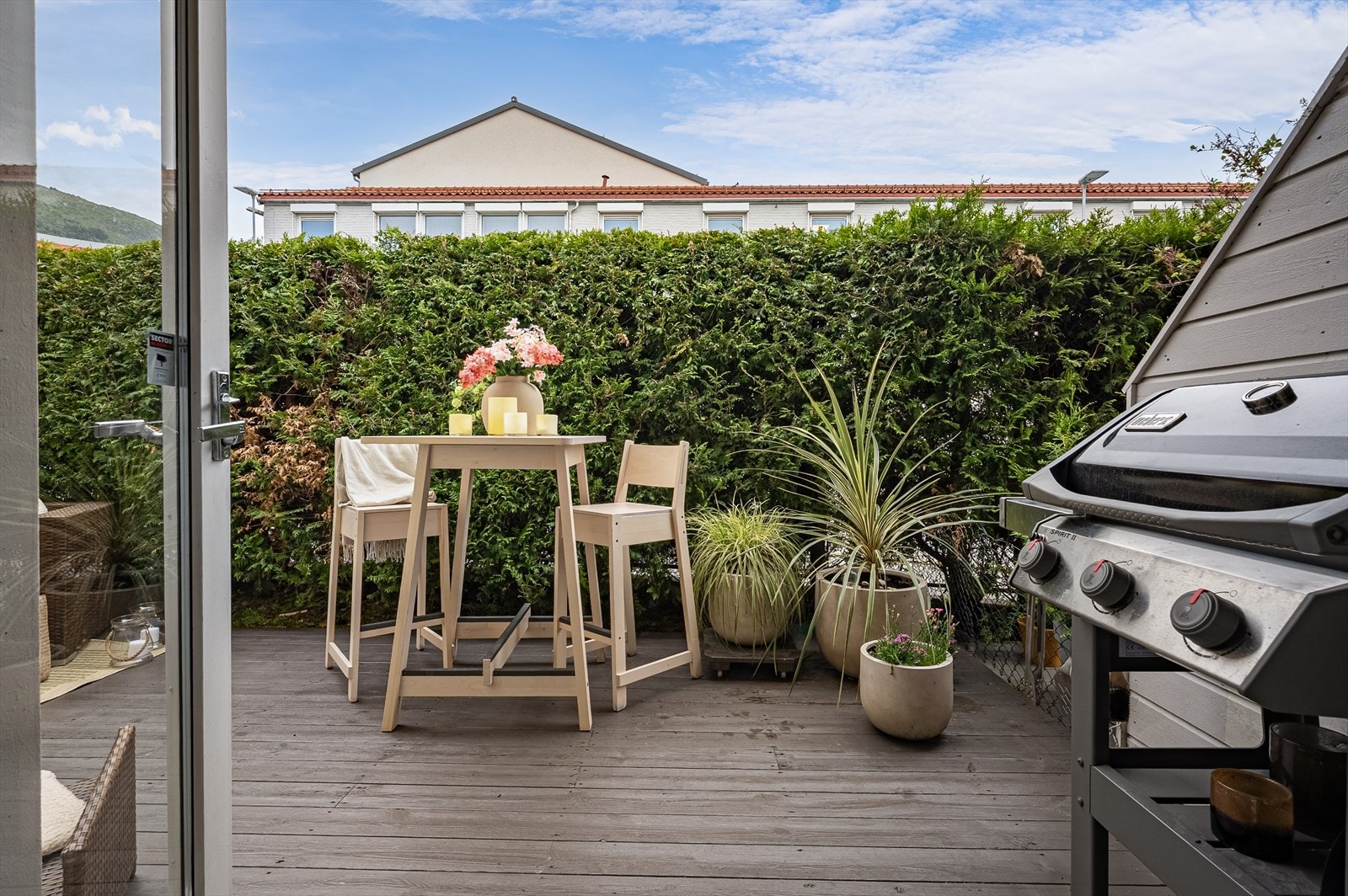 Leiligheten har en herlig terrasse på 19m². Galleribilde