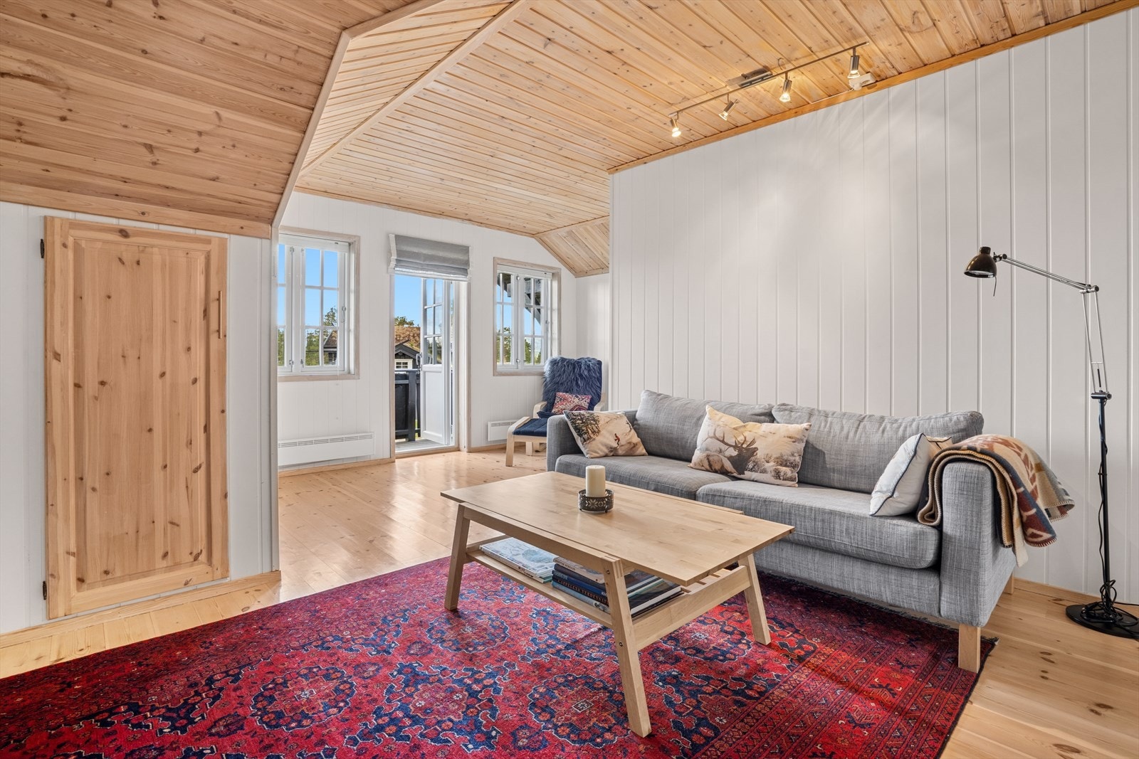 Praktisk loftstue gir ekstra spillerom og privatliv for familien. Galleribilde