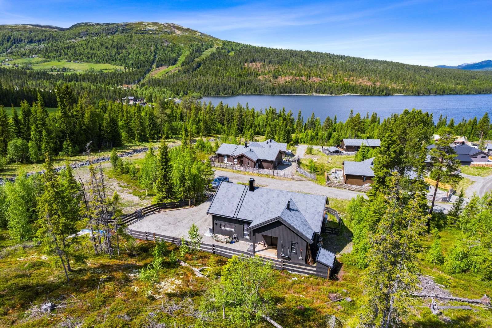 Gålå er et attraktivt fjellområde som byr på storslåtte naturopplevelser og et bredt spekter av aktiviteter hele året. H Galleribilde