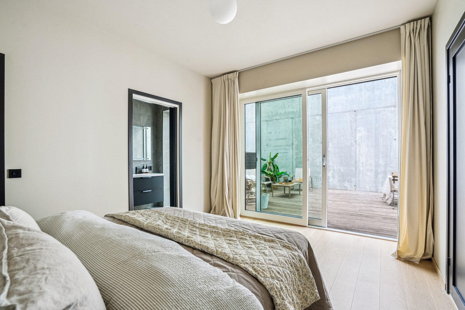 Fra hovedsoverommet er det utgang til - Galleribilde