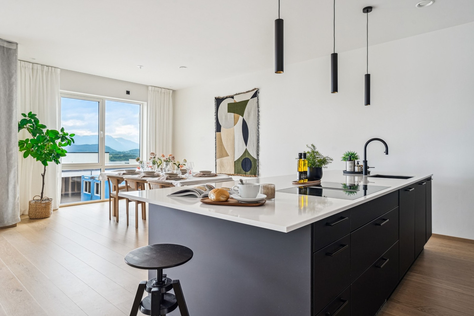 Barløsningen er perfekt til uformelle måltider og gode samtaler, men også for lekselesing. Galleribilde