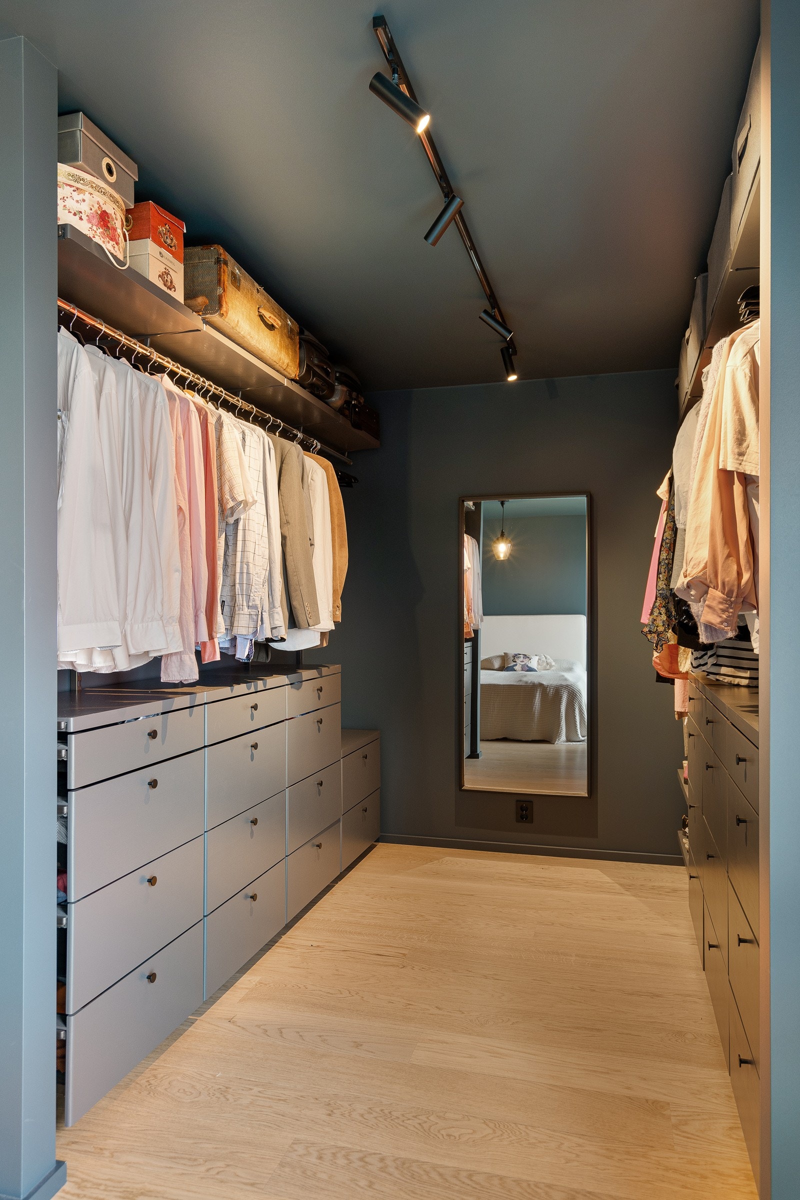 Walk in garderobe Galleribilde