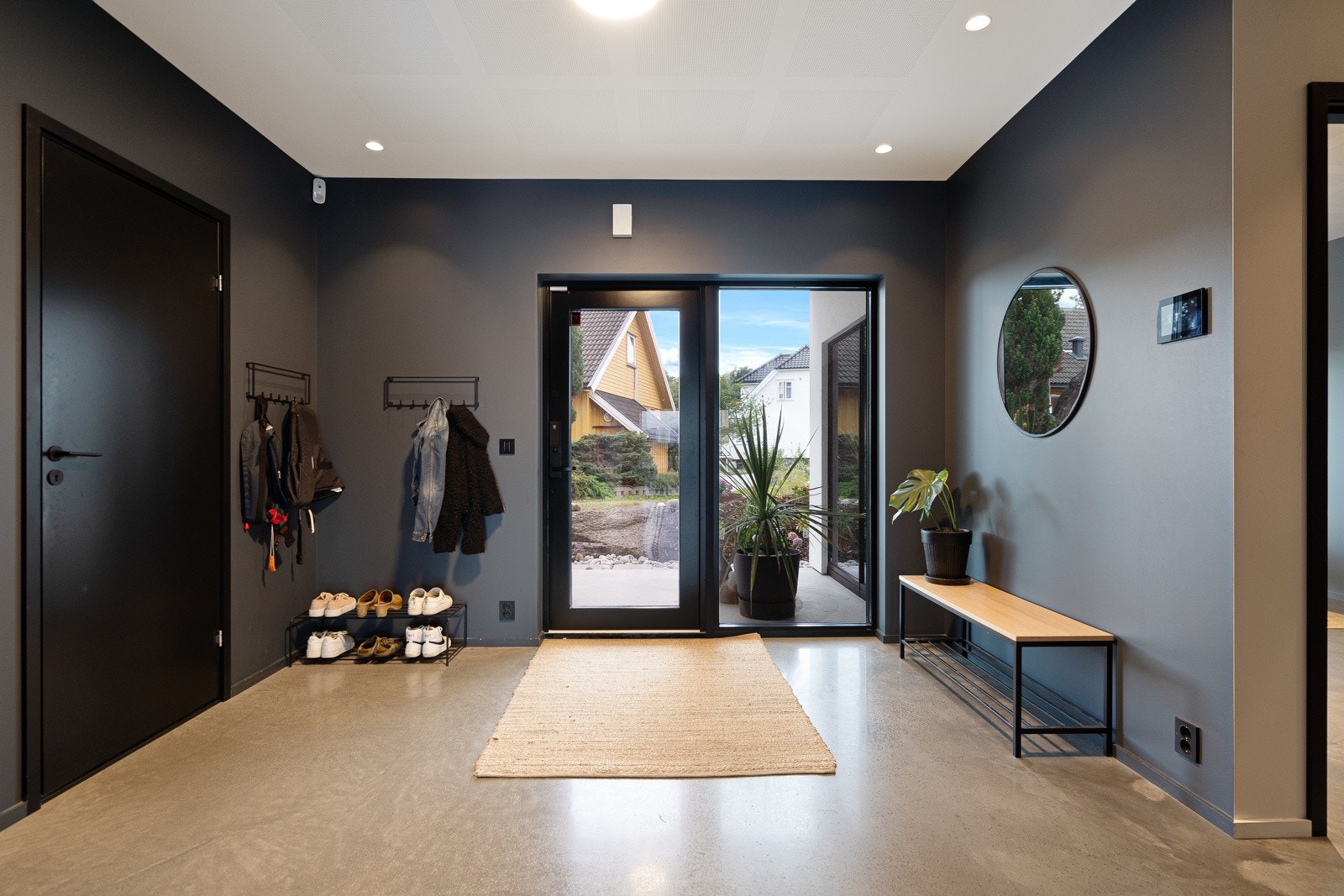 Velkommen inn - Stor og åpen hall Galleribilde