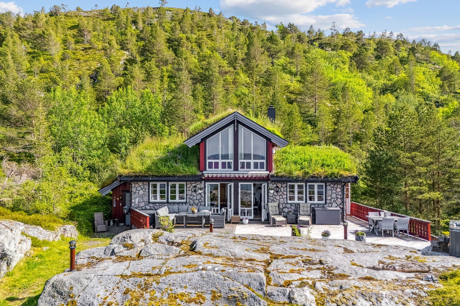 EIE eiendomsmegling ved Andreas Forsell Lund har gleden av å presentere Nøklabakken 14! Foto: Matthias Herzog. Galleribilde
