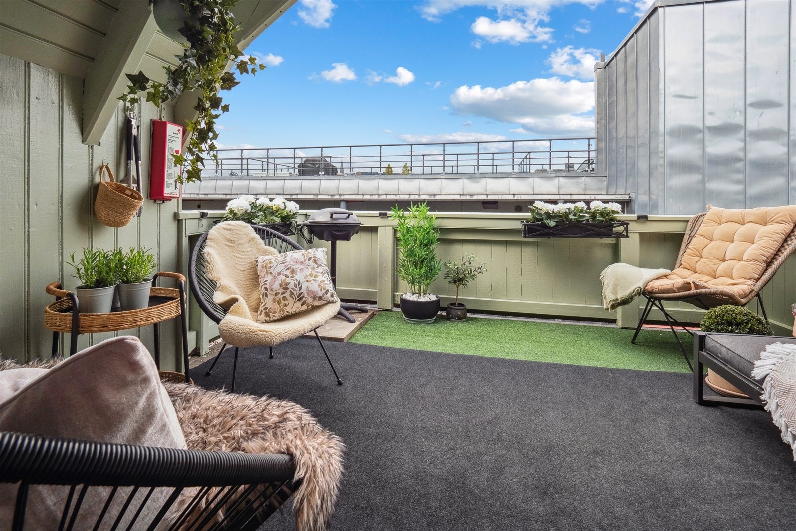 Her kan ettermiddags/kveldssola nytes! Galleribilde