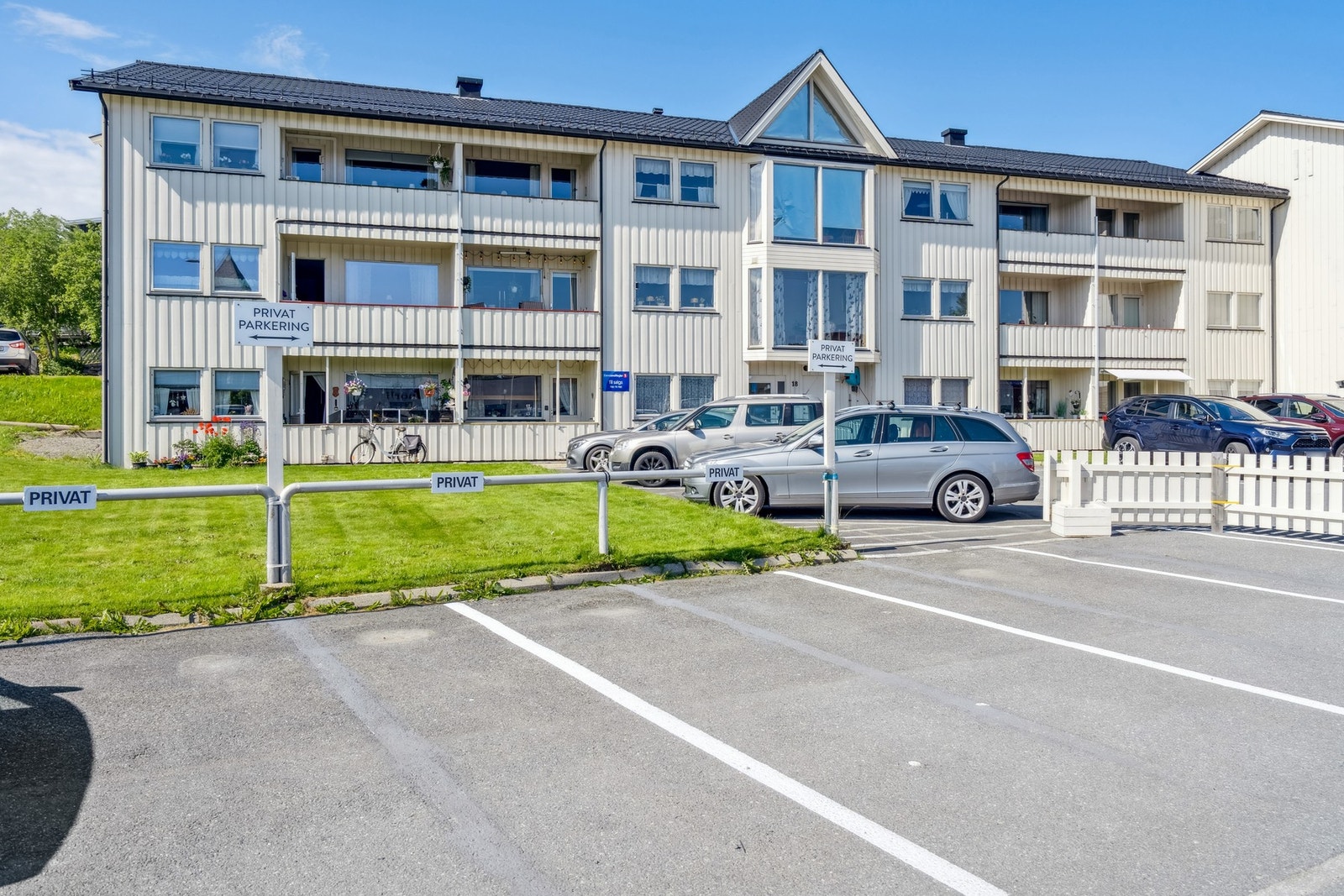 Borettslaget ligger i sentrum av Svolvær Galleribilde