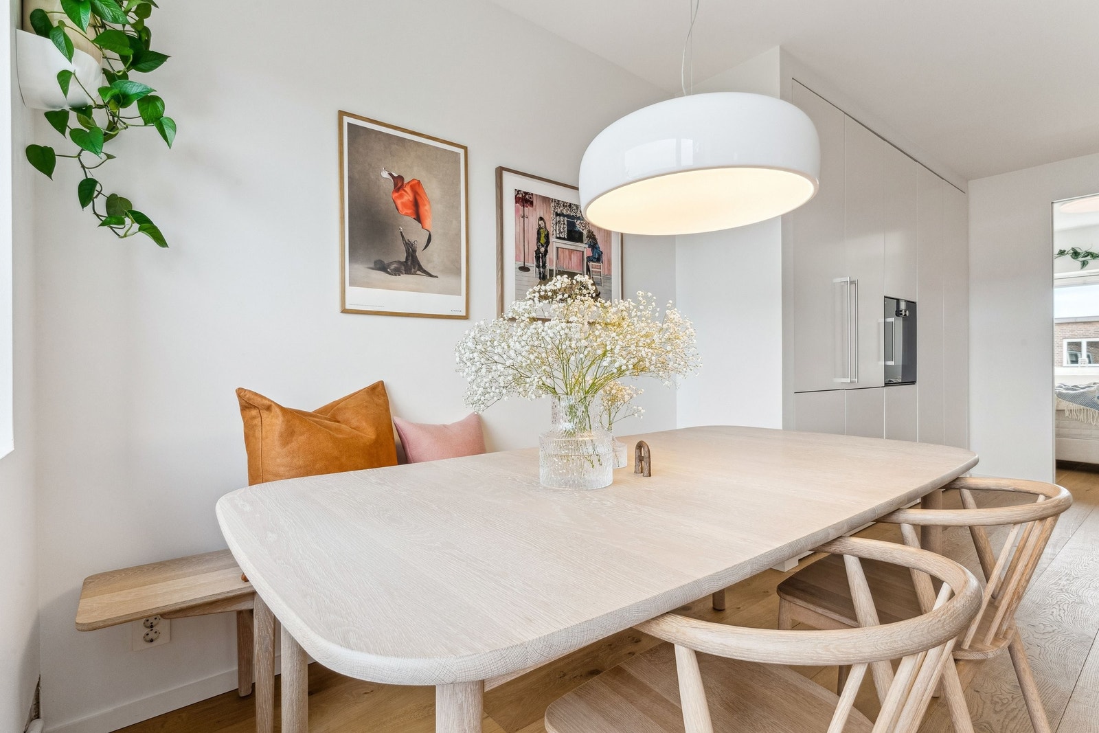 Dette er en sosial spiseplass Galleribilde