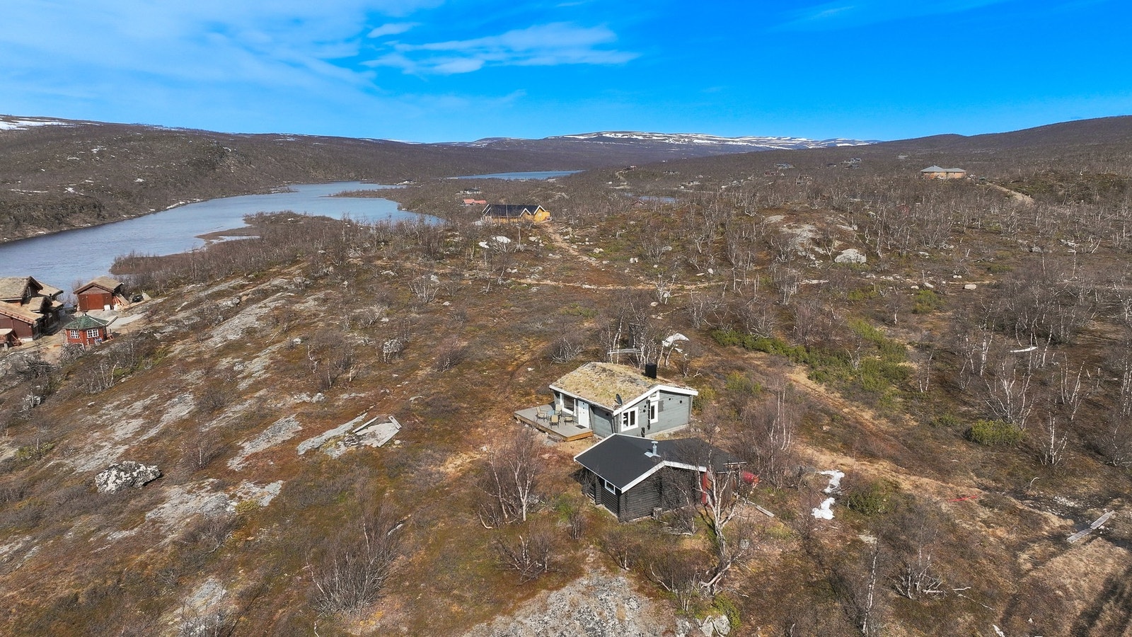 Det er nærhet til turområder og fiskevann Galleribilde
