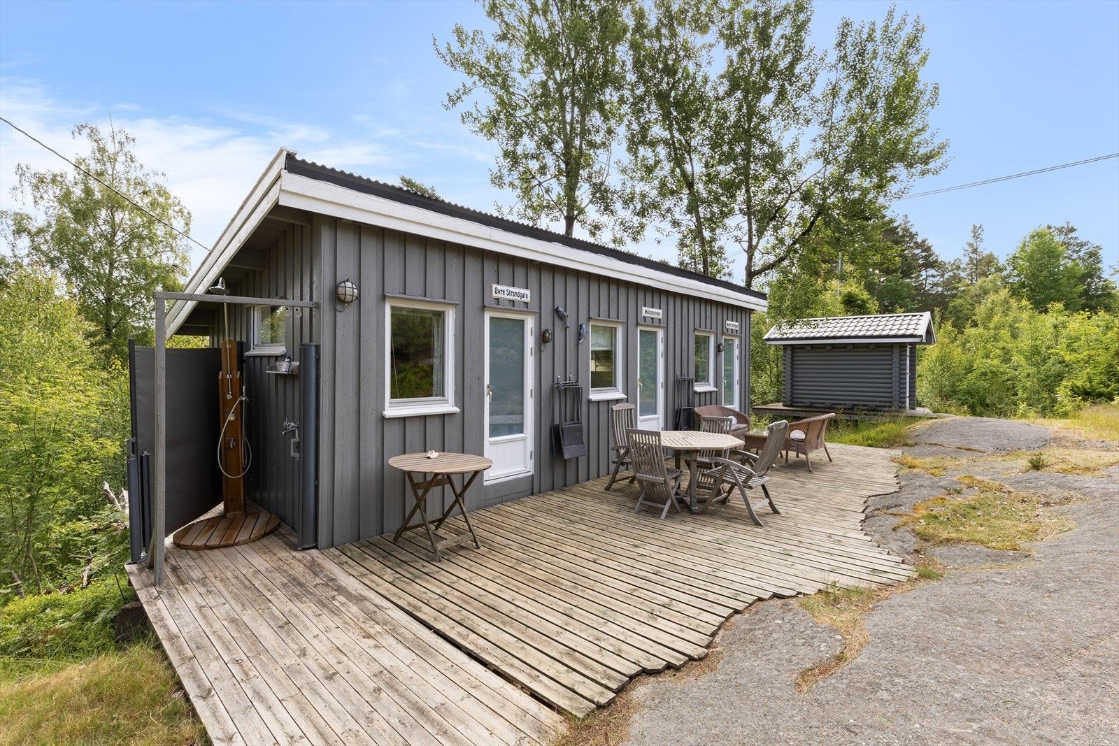 Anneks med utedusj Galleribilde