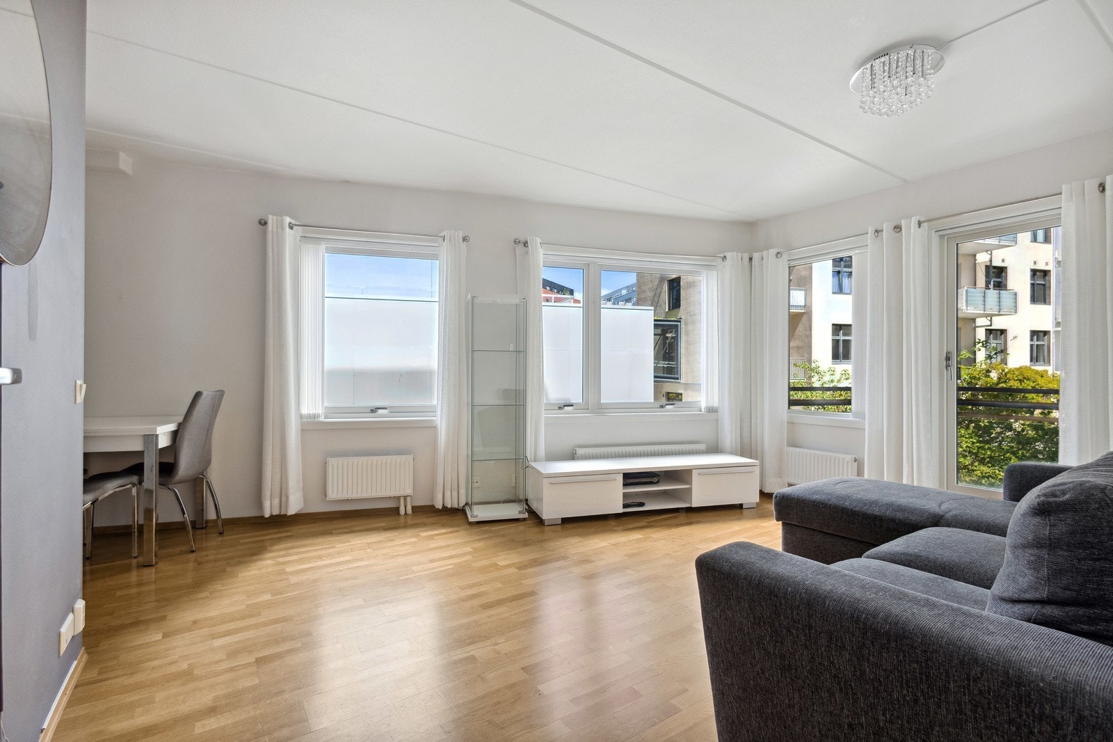 Leiligheten kan leies delvis møblert om ønskelig. Galleribilde