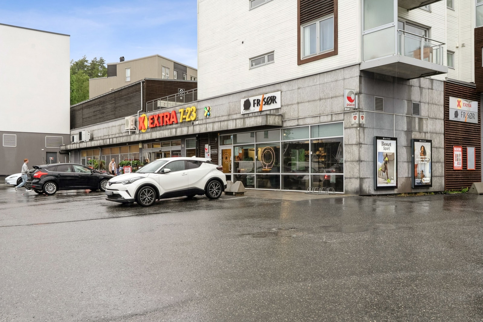 Nærmeste butikk(er)/ frisør Galleribilde