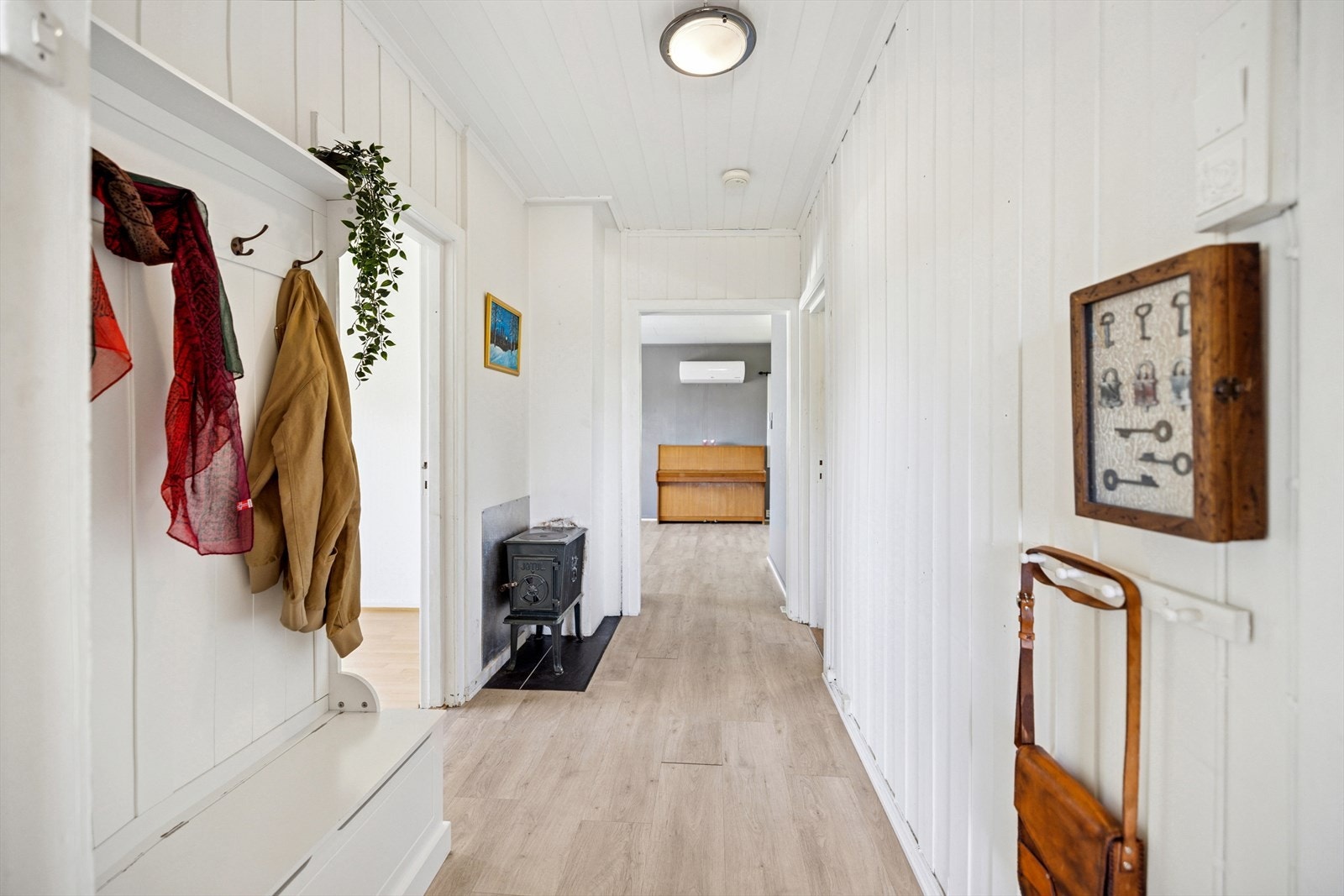 Lys og innbydende gang. Galleribilde