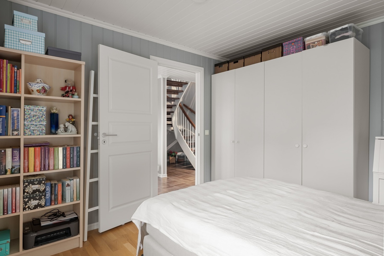 Soverommene er av romslig størrelse Galleribilde