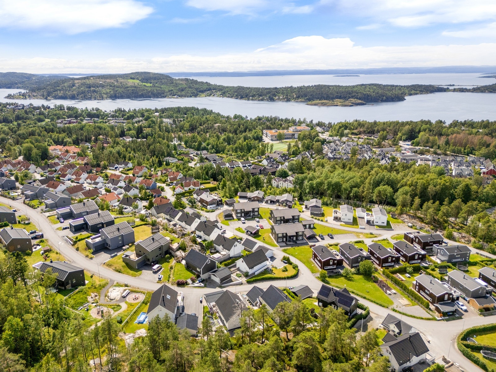 Her vil du bo i blindgate med kort vei til skole og barnehager Galleribilde