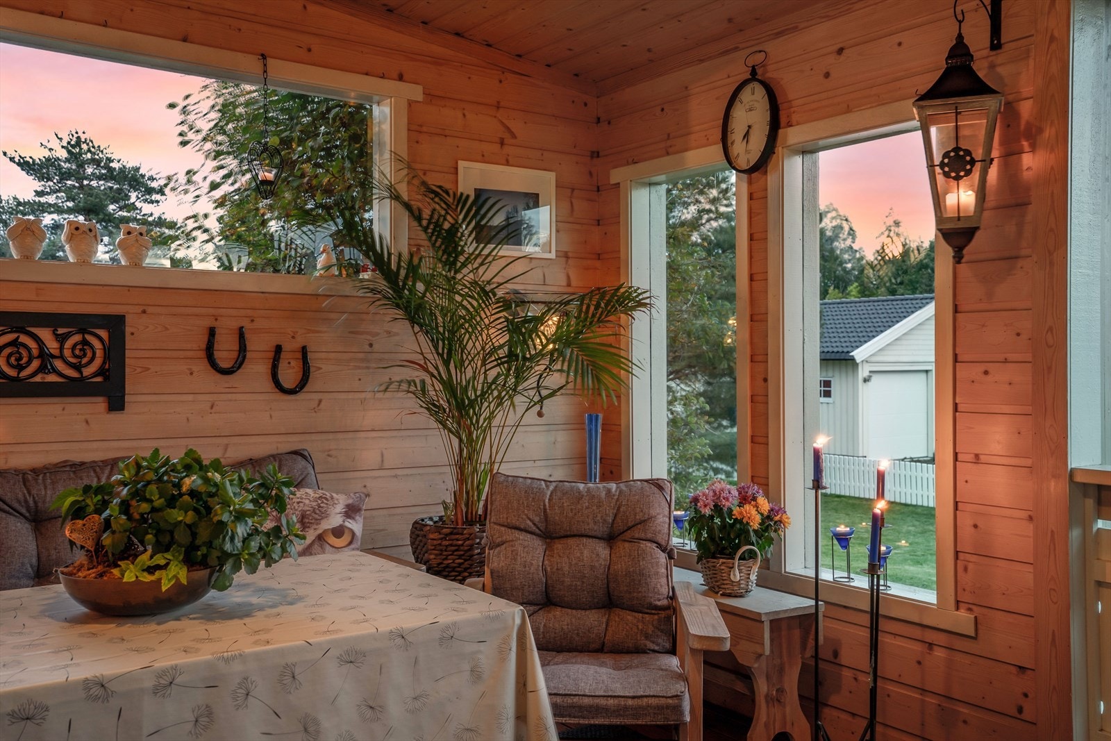 Dette er uten tvil en superkoselig plass for sene sommerkvelder! Galleribilde