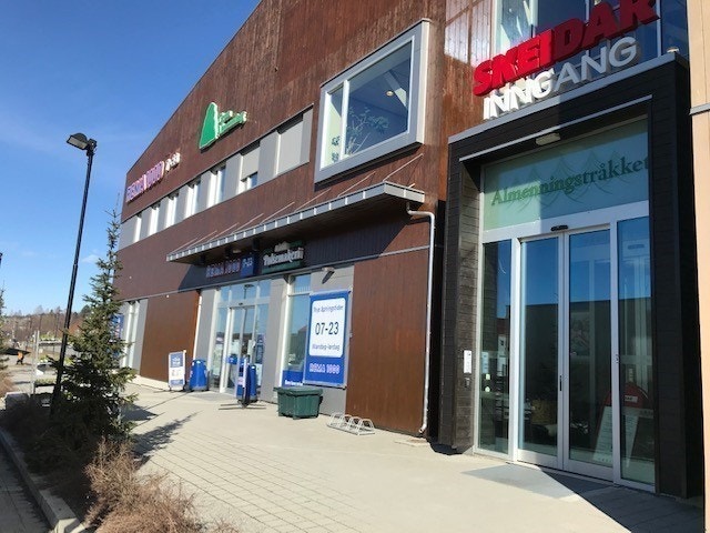 Flott inngangsparti Galleribilde