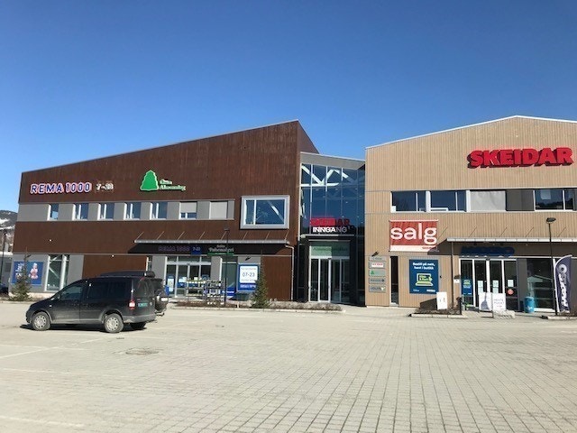 Store parkeringsareal Galleribilde