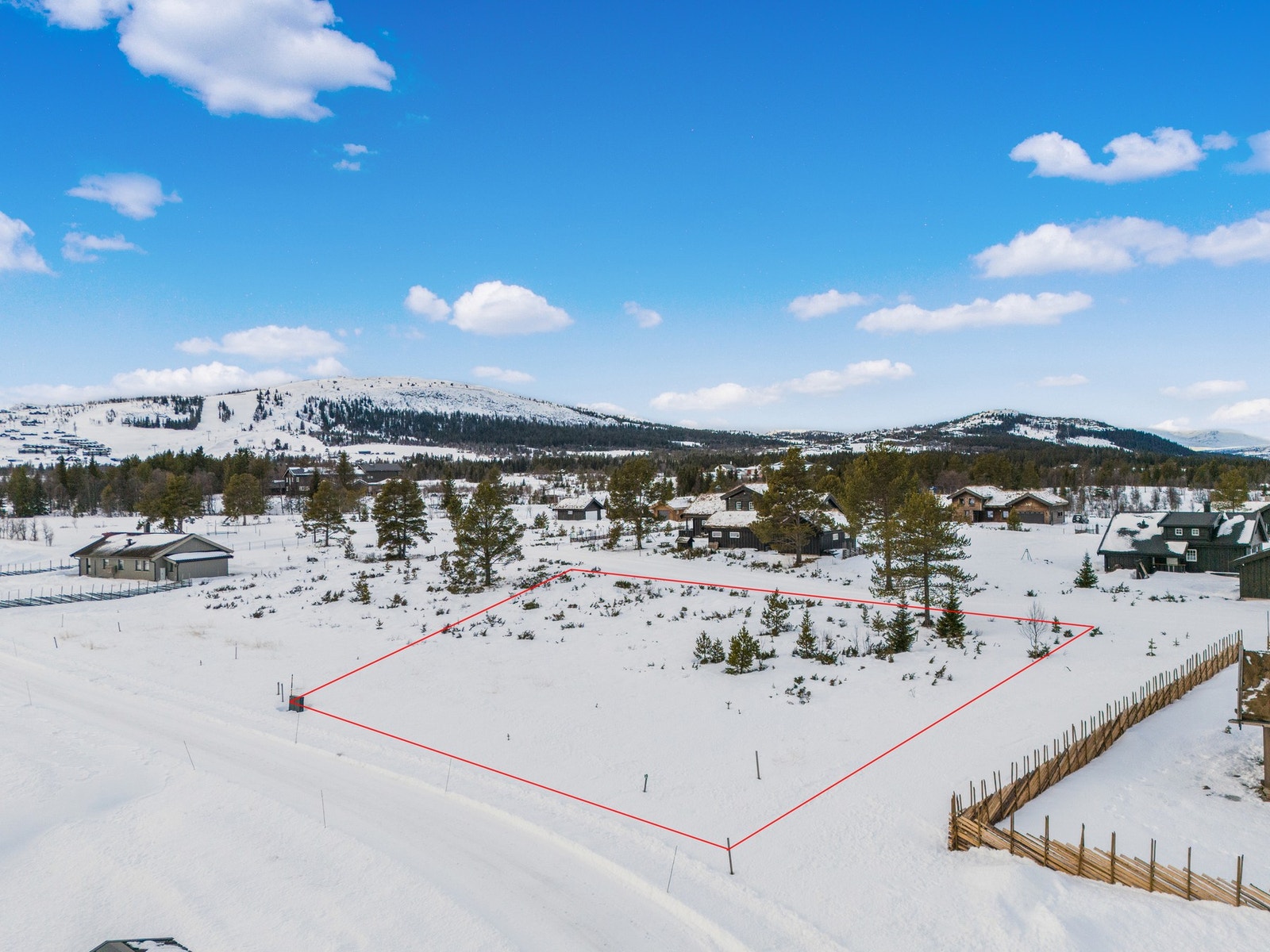 Privatmegleren ved Merethe Jonsen har gleden av å presentere Svenesfossen 16! Galleribilde