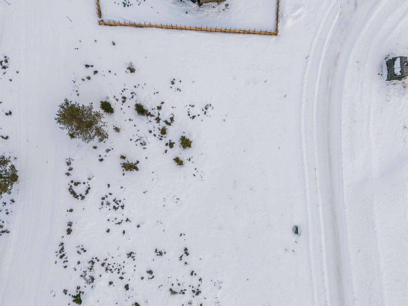 Oversiktsbilde av tomt. Galleribilde