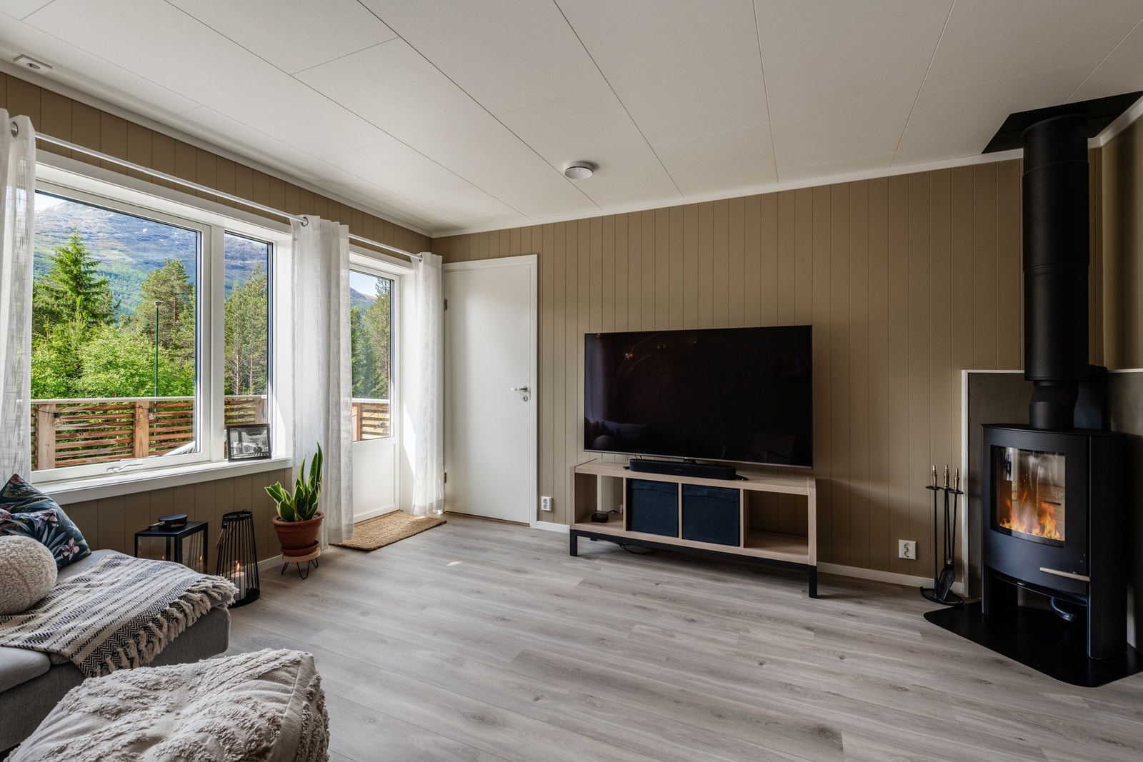Her har du god plass til en sofagruppe. Galleribilde