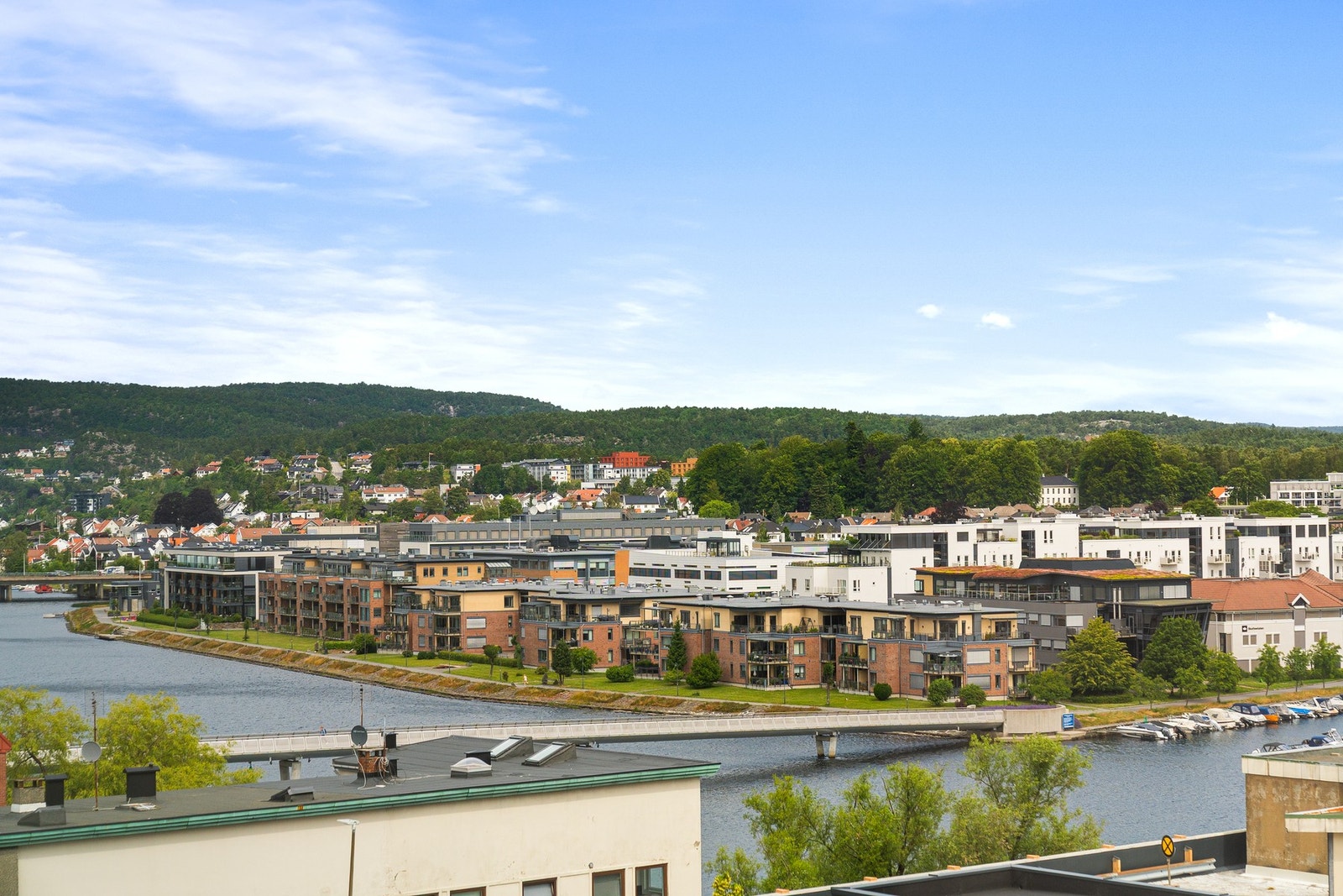 Utsikt fra soveromsvinduet. Galleribilde