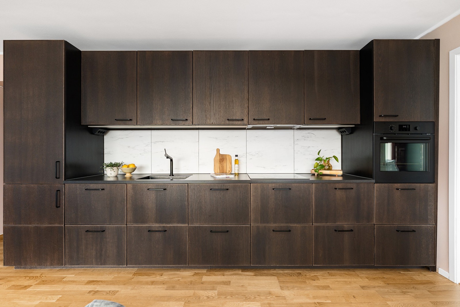 Kjøkkenet har en flott innredning fra Ikea. Galleribilde