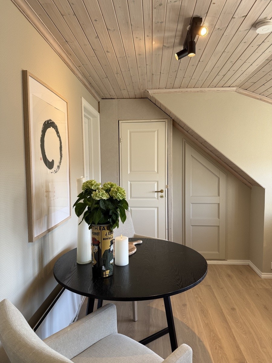 Kjøkkenbord Galleribilde