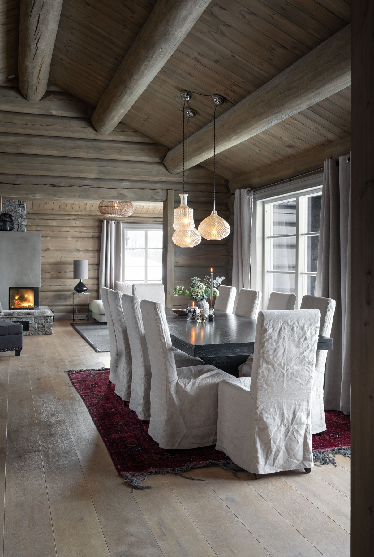 Hytten har en moderne og gjennomført stil, med behagelige fargevalg. Galleribilde