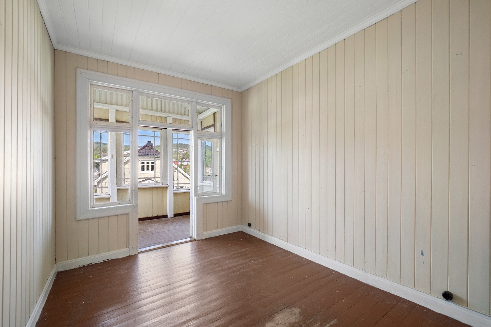 Soverom 2 har adkomst til glassveranda. Galleribilde