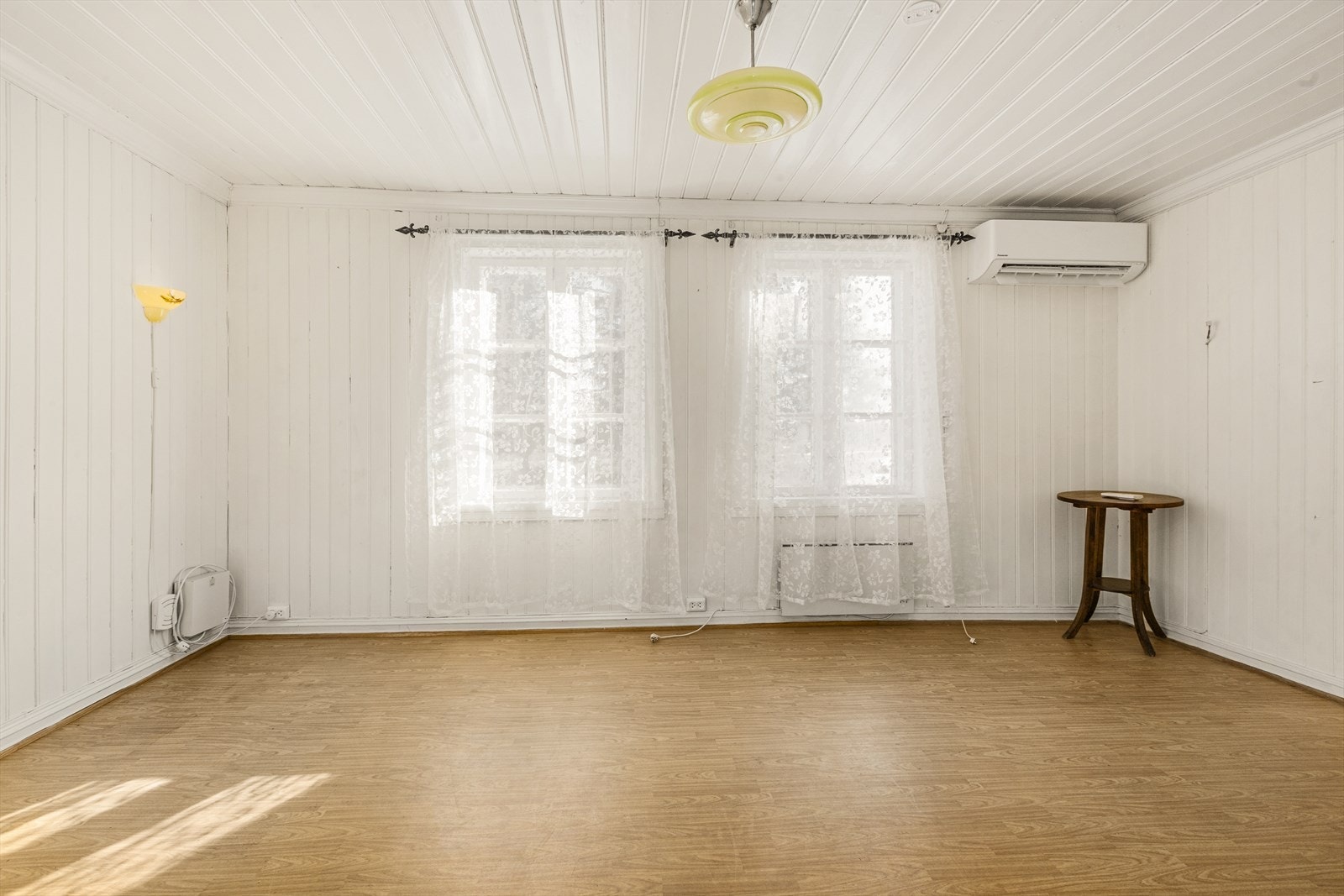 2 stuer i 2. etg. Galleribilde