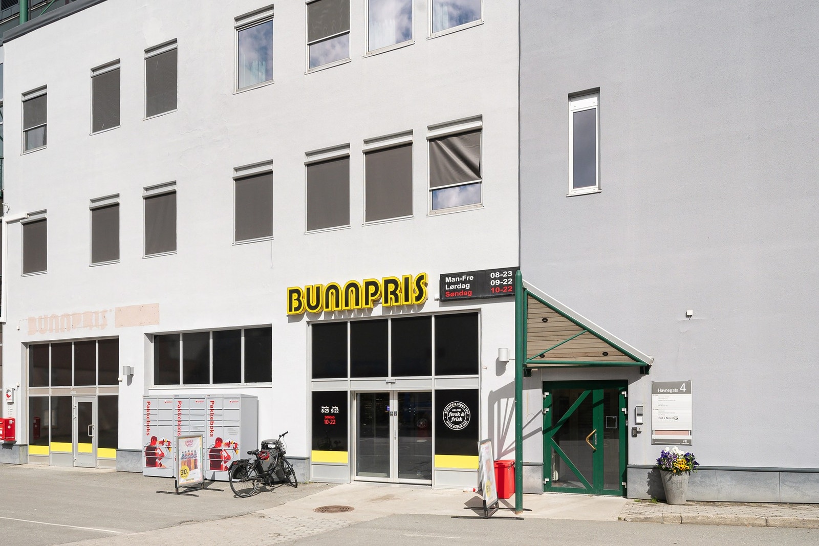 Søndagsåpen dagligvare kun 200 m unna Galleribilde