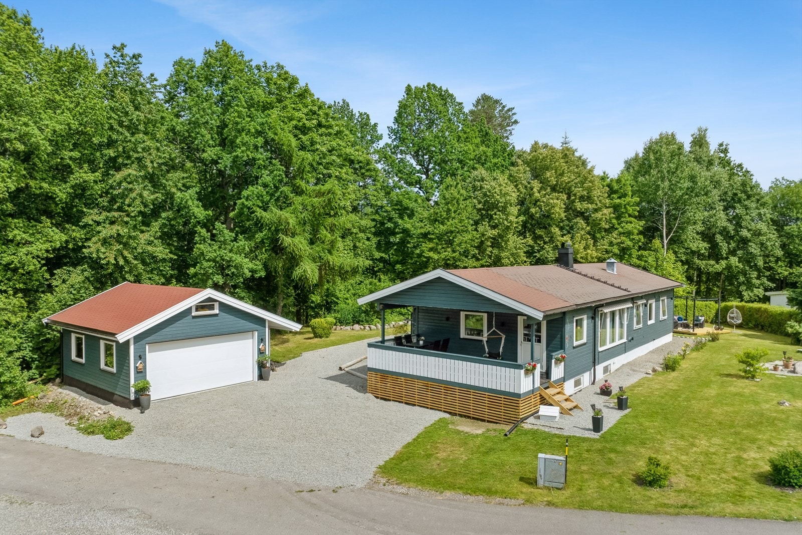 Koselig enebolig med dobbel garasje Galleribilde