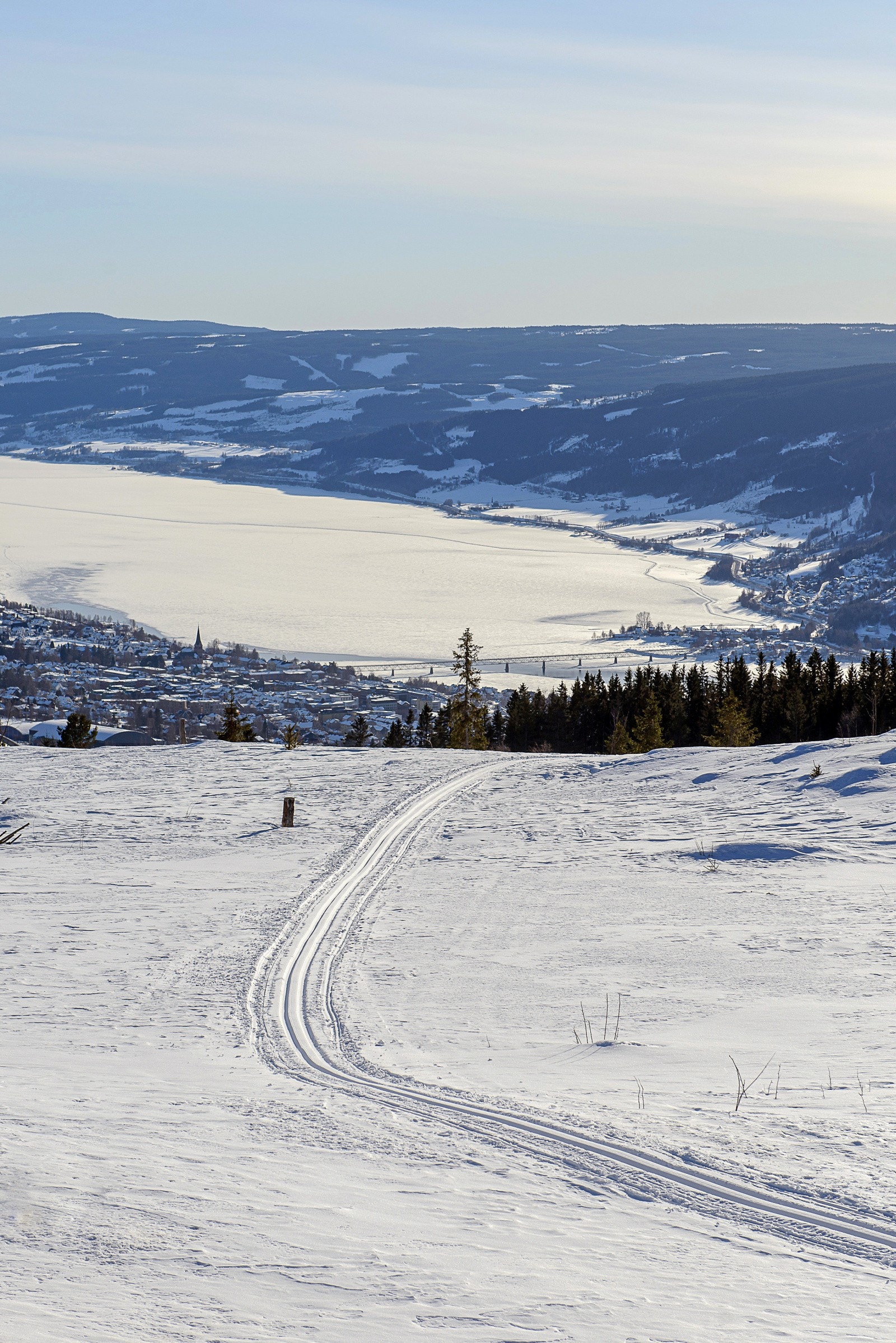 Smaken av Lillehammer ved foten av gropmarka Galleribilde