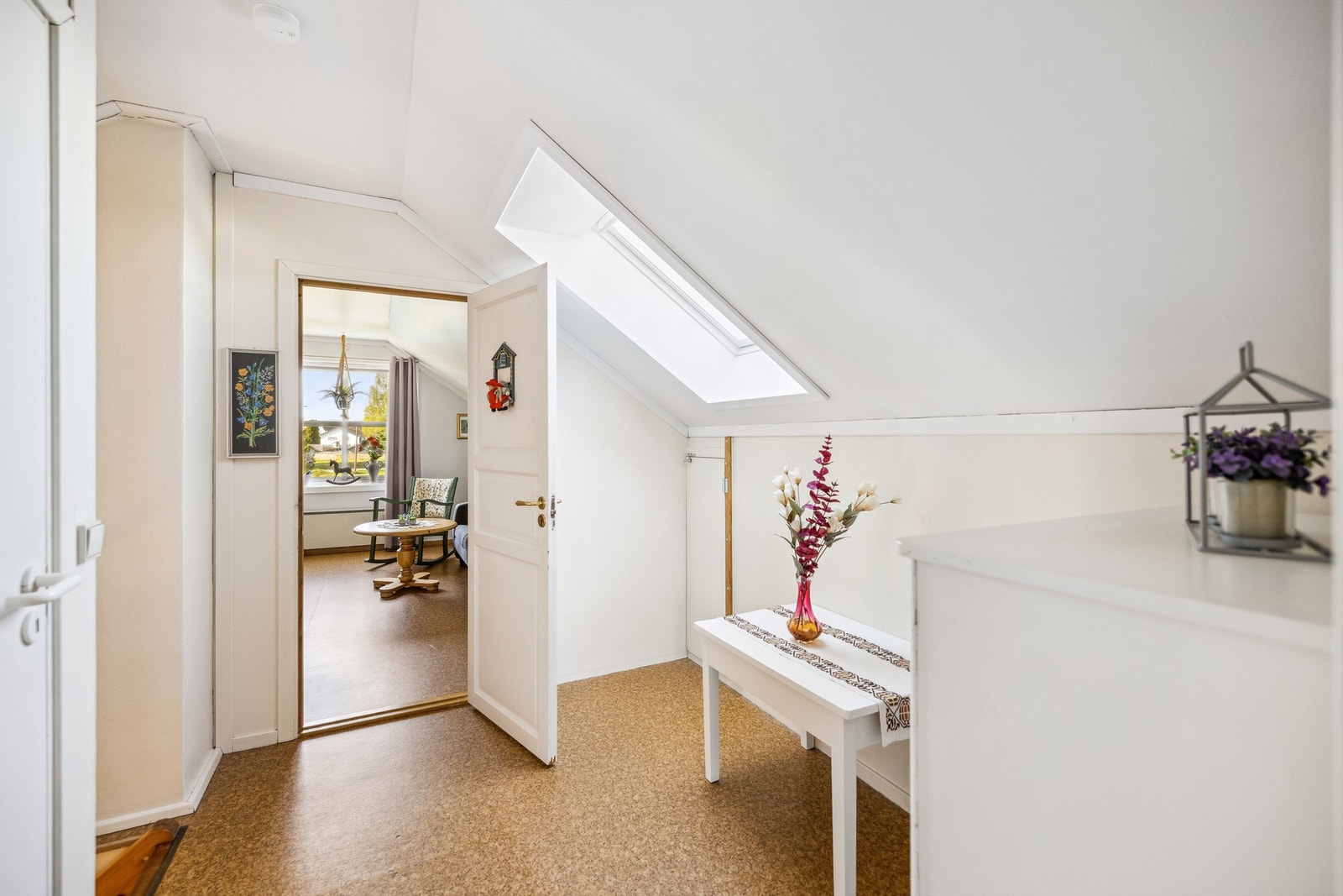 Trapperommet i 2. etasje som gir deg adkomst til to soverom og ett toalettrom. Galleribilde