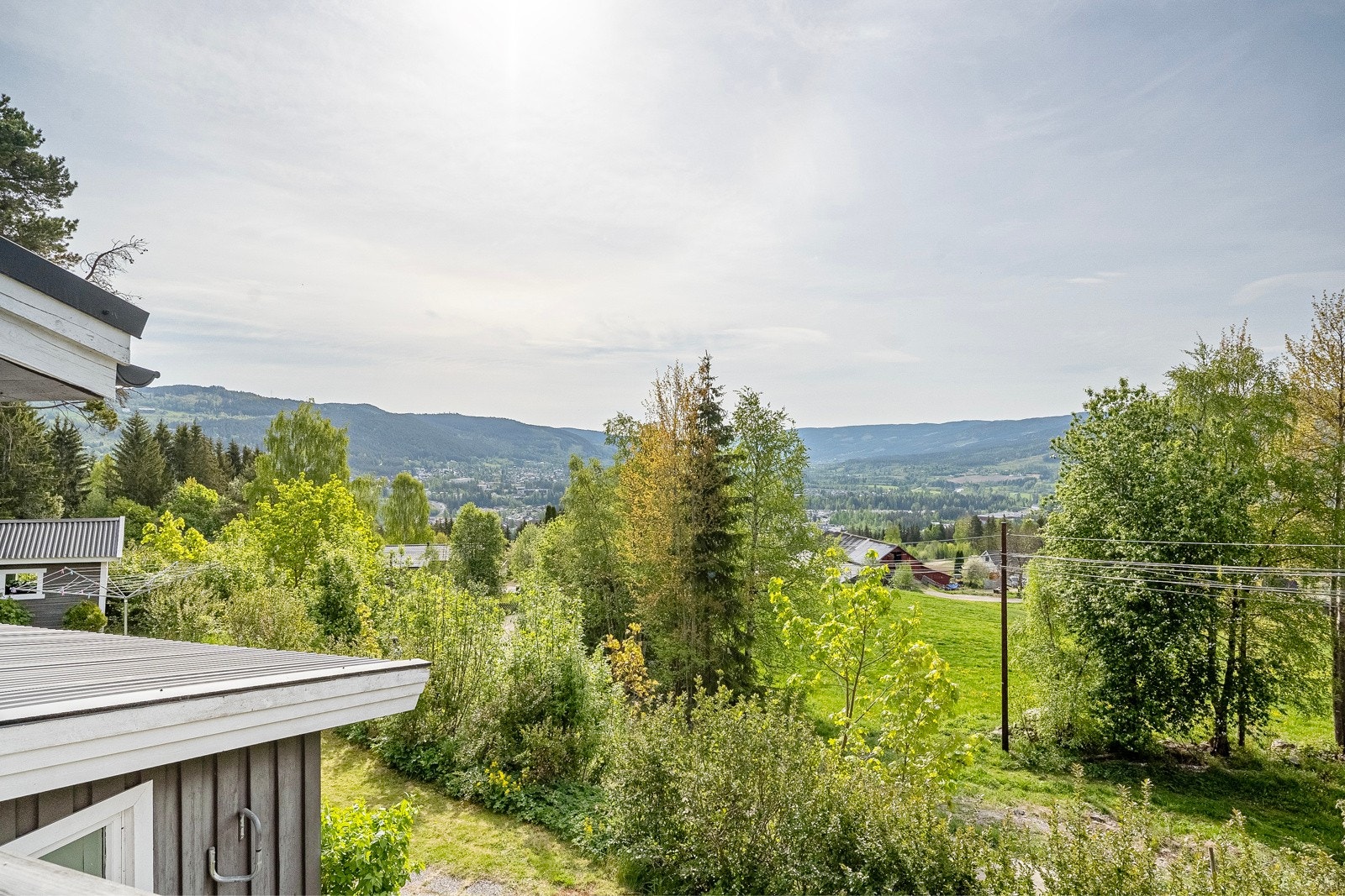 Tomten er meget solrik Galleribilde