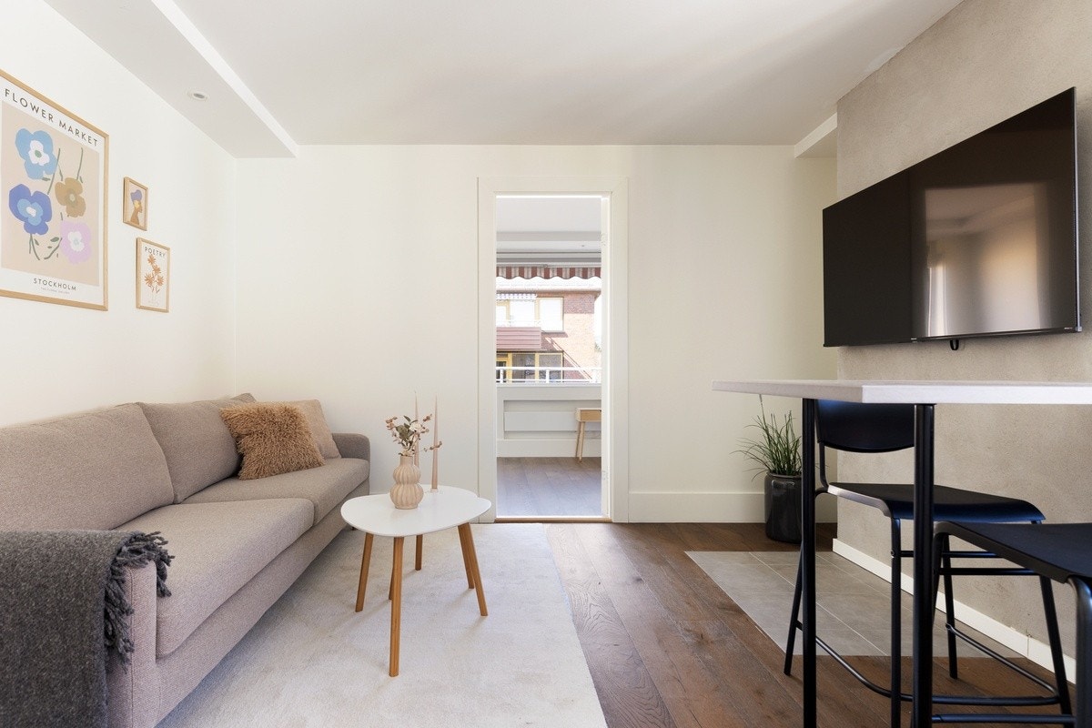 Stue og kjøkken (Møbler følger med) Galleribilde