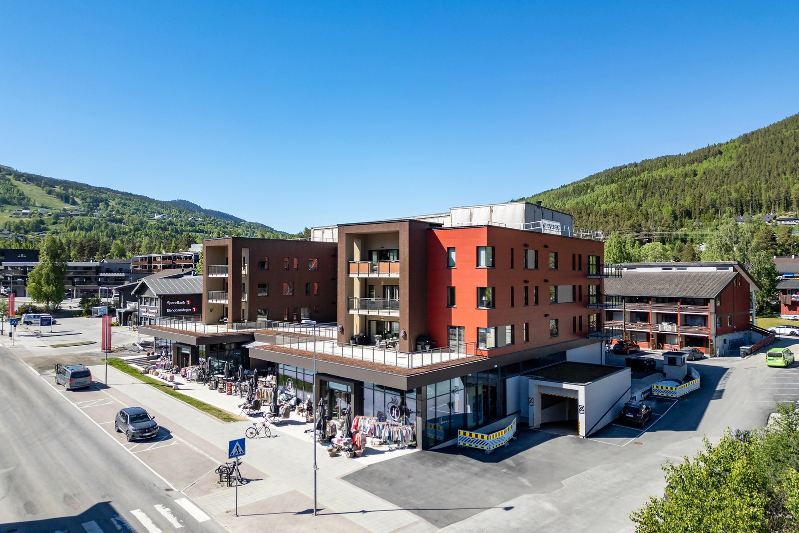 Perfekt beliggenhet, med korte avstander til alt man trenger. Galleribilde