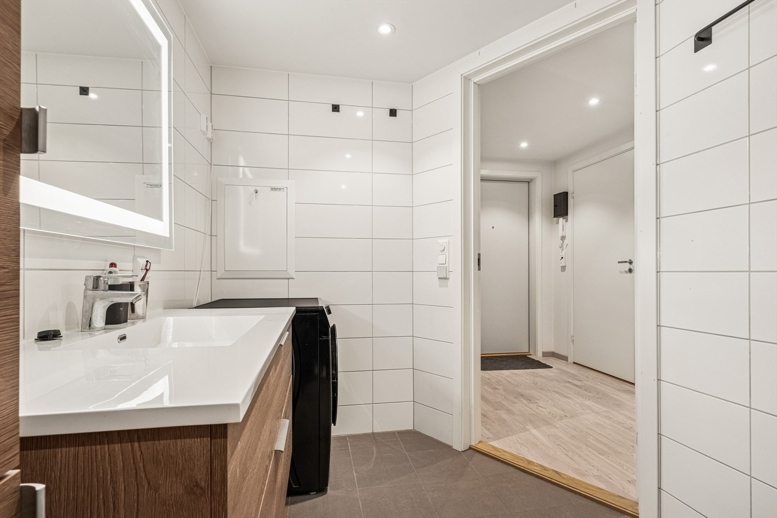 Baderom har varme i gulv Galleribilde