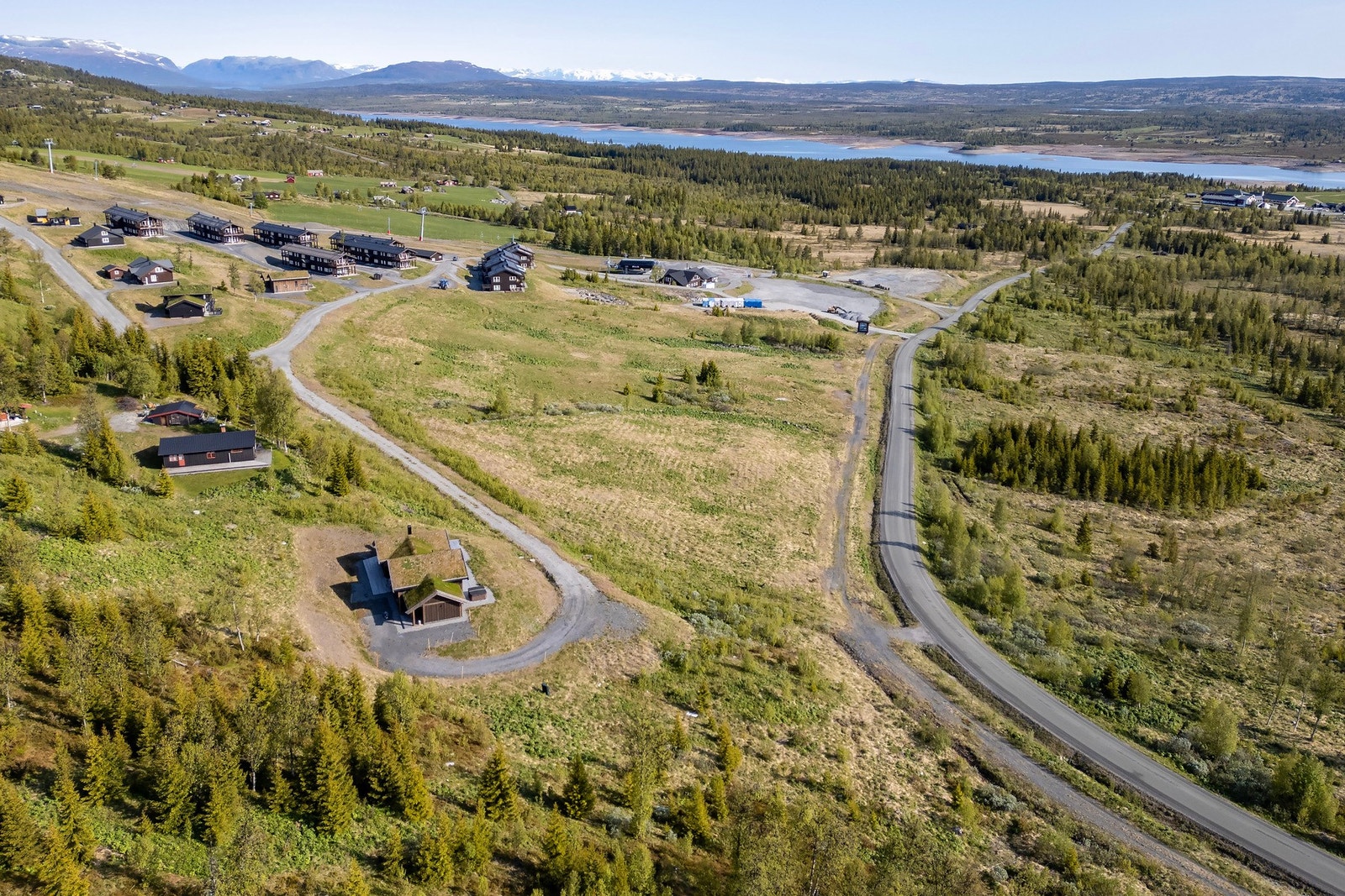 Bygg din drømmehytte i naturskjønne omgivelser. Galleribilde