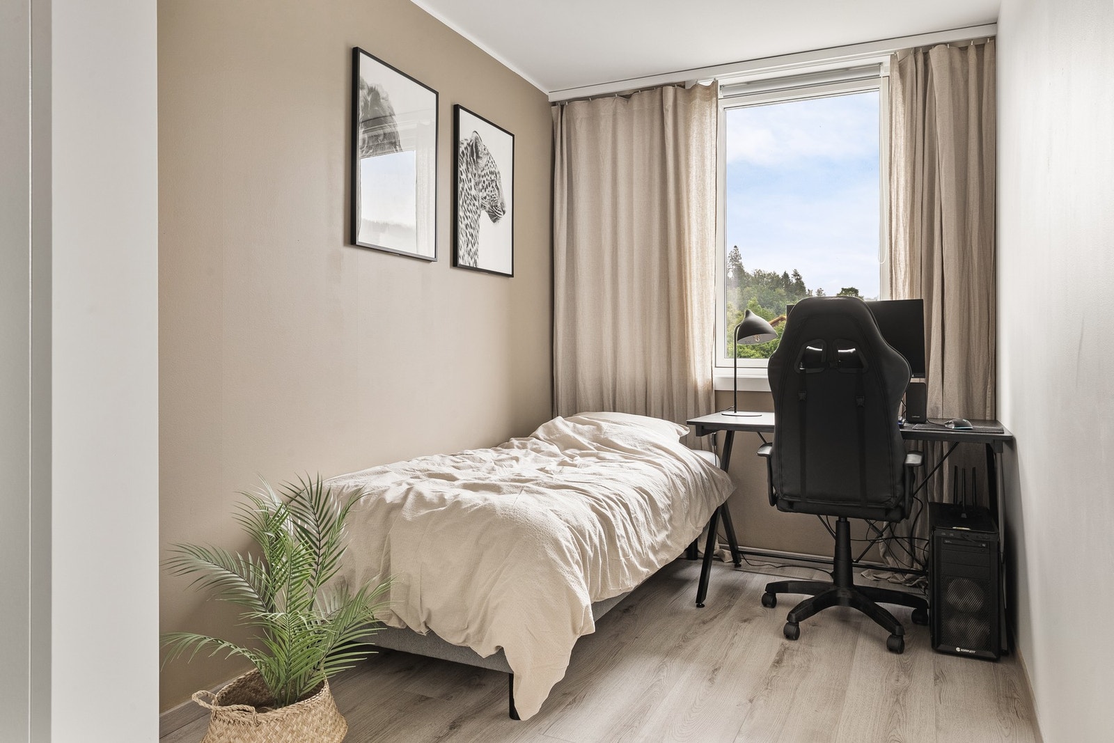 Soverom nummer to måles til 8,8 kvm. Galleribilde