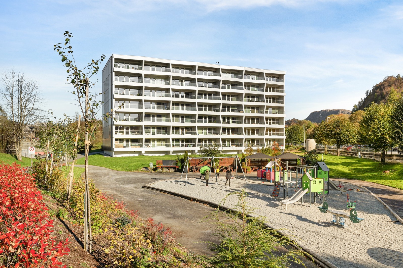 Ulsmåg borettslag består av 267 andeler og har meget flotte fellesområder. Galleribilde