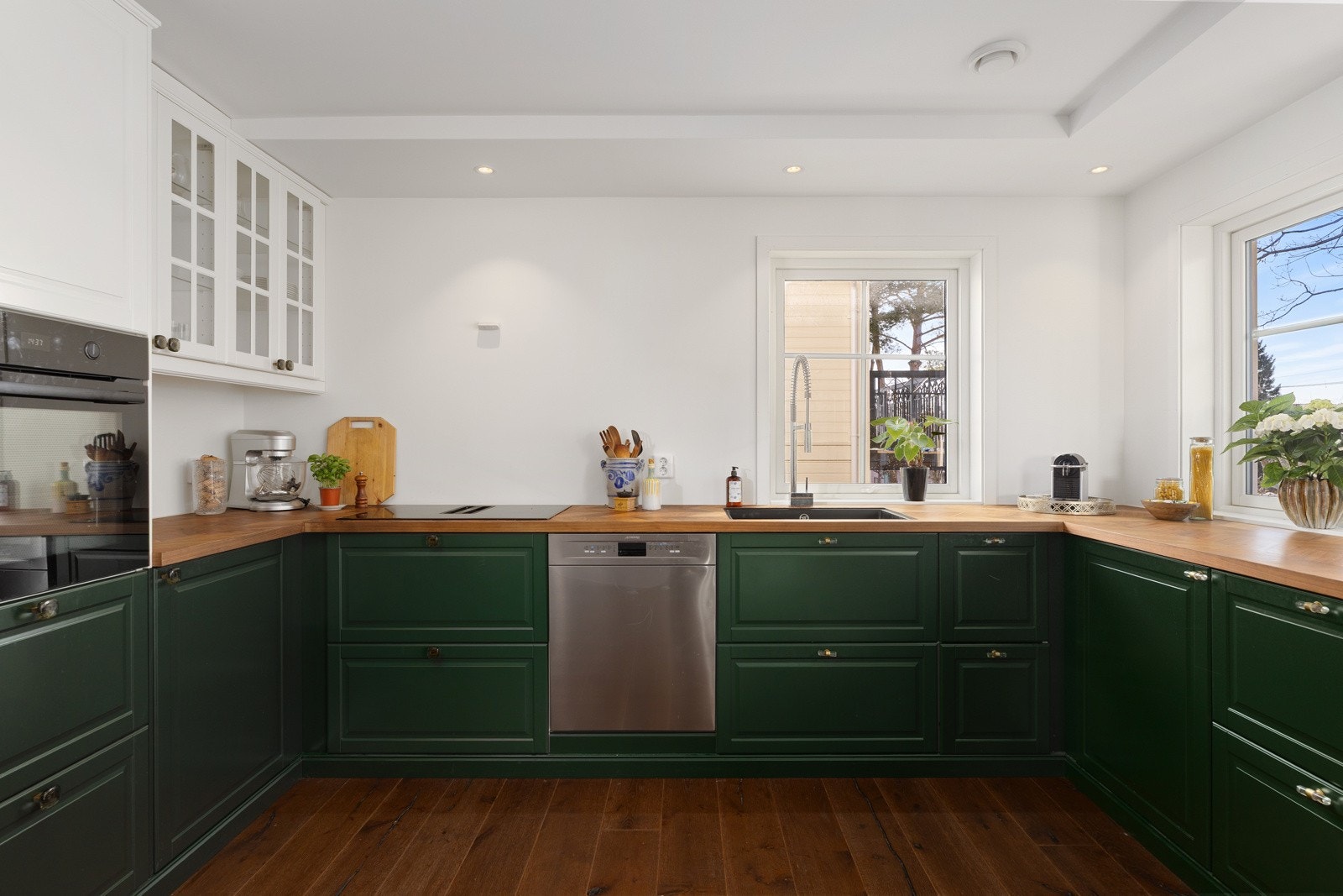 Ventilatoren i koketoppen har avtrekk gjennom yttervegg. Galleribilde