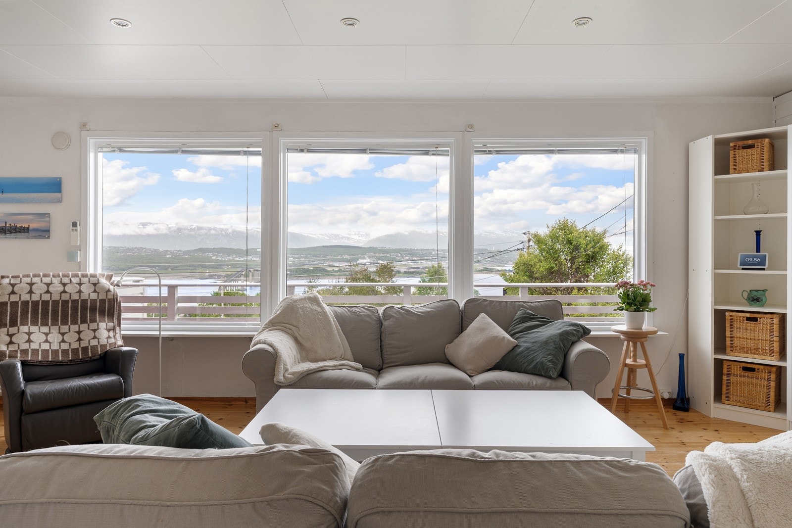 Her kan du følge med på skipstrafikken fra stuen. Galleribilde