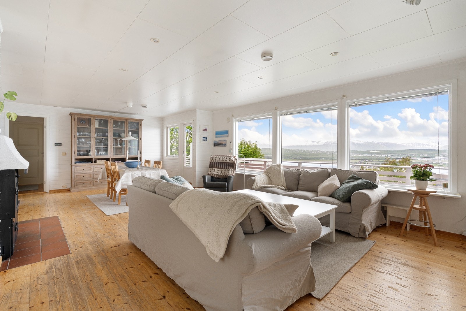 De sosiale sonene finner sine naturlige plasser i rommet. Galleribilde