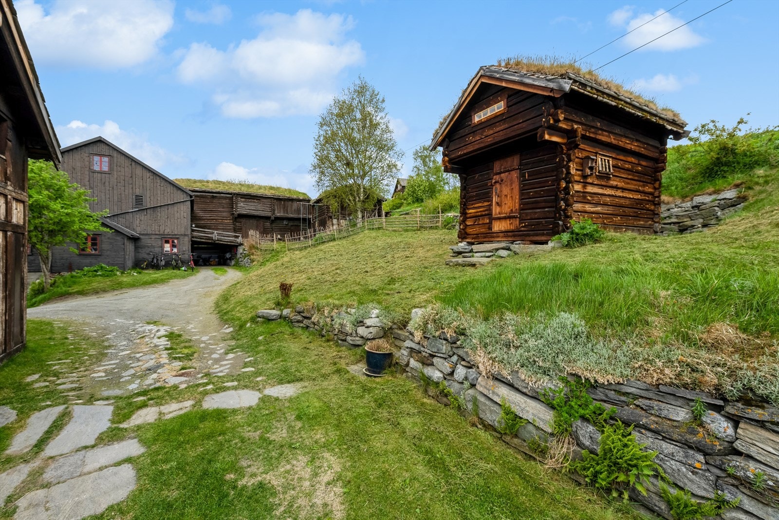 Stabbur på eiendommen. Galleribilde