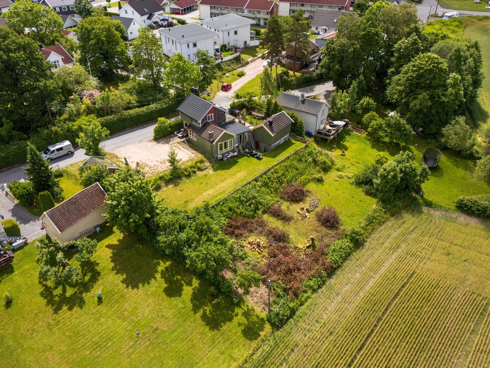 Det vil bli etablert en veirett over naboens eiendom (Nordbergveien 69) hvor de har en gammel garasje. Galleribilde