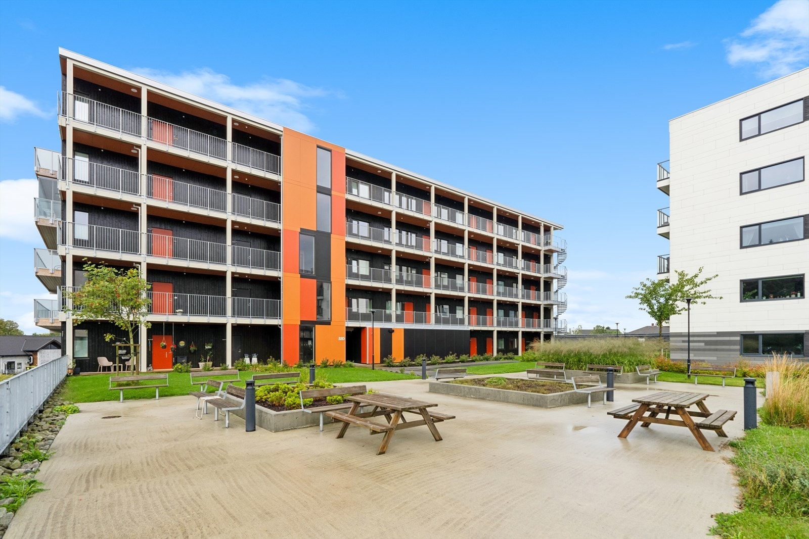 I tillegg medfølger det garasjeplass og bod utenom. Velkommen til hyggelig visning! Galleribilde