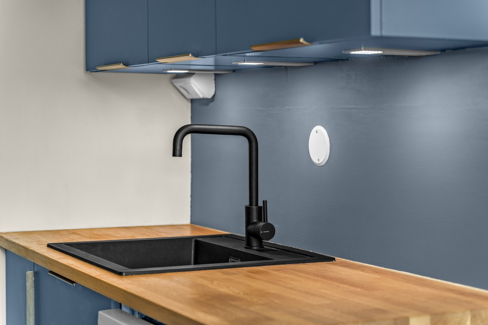 Benkeskapsbelysning Galleribilde