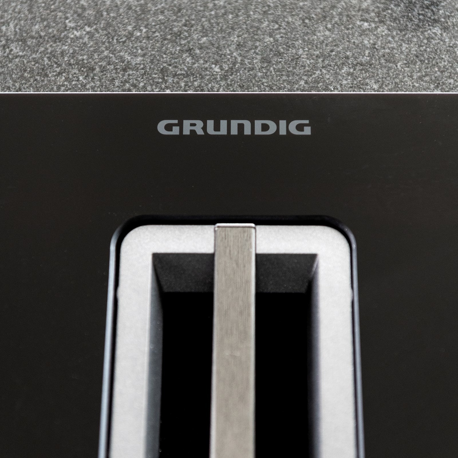 Ventilator fra GRUNDIG innebygd i induksjonstoppen Galleribilde